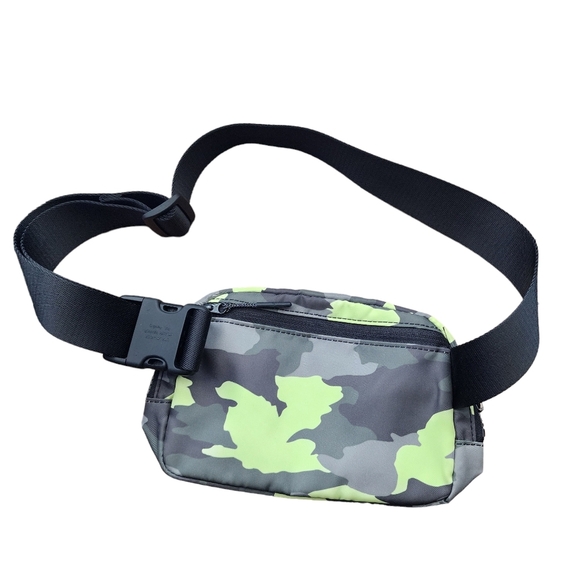 LULULEMON Everywhere Belt Bag *1L Heritage 365 Camo Neo Mint Multi / Black - Picture 2 of 8